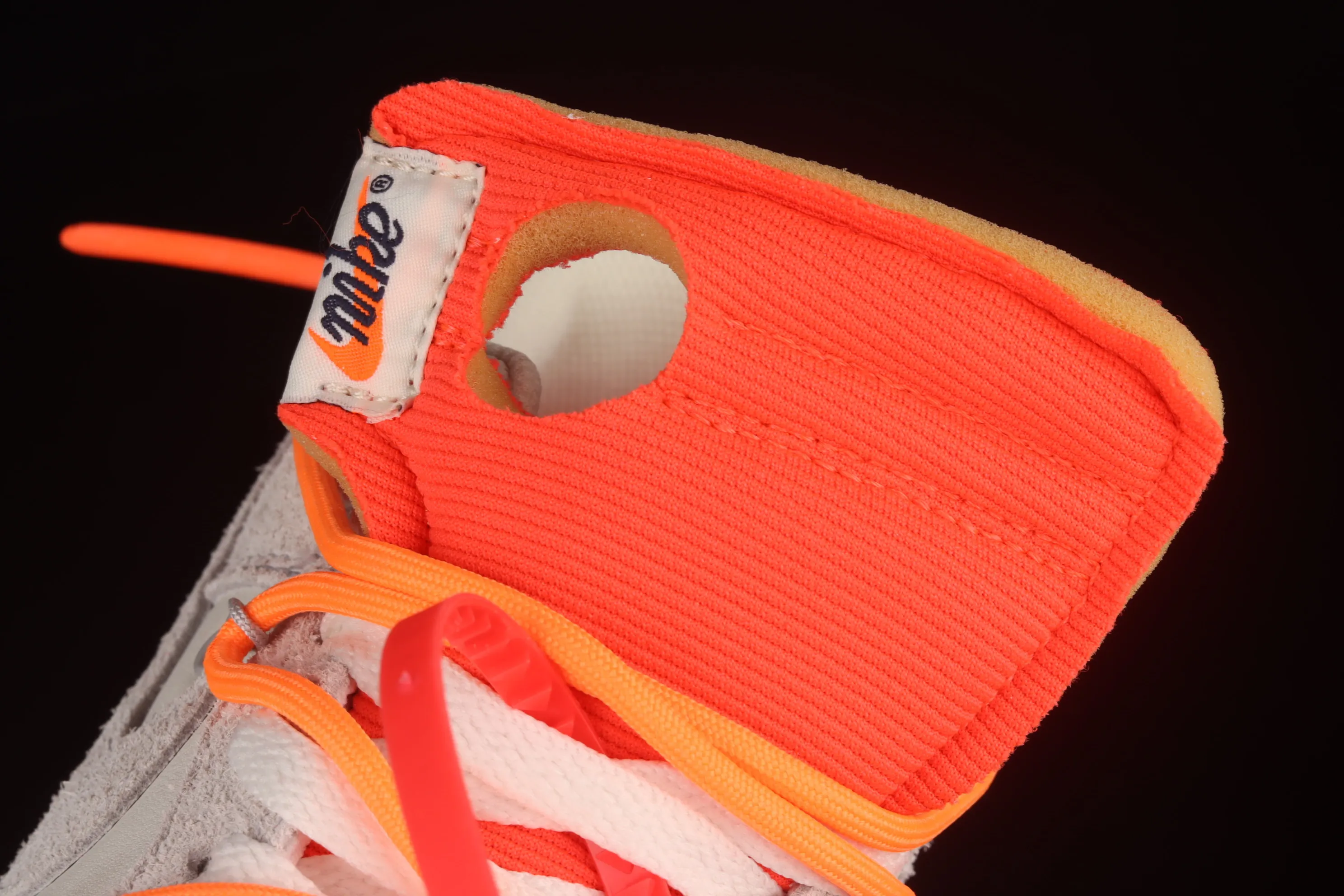 All Categories Nk SB Dunk Series Nk SB Dunk Low Low-top Sneakers Pure Original Version OF x Nk Dunk Low OW Suede SB Smash Backboard Fashion Casual Sneakers DJ0950-116